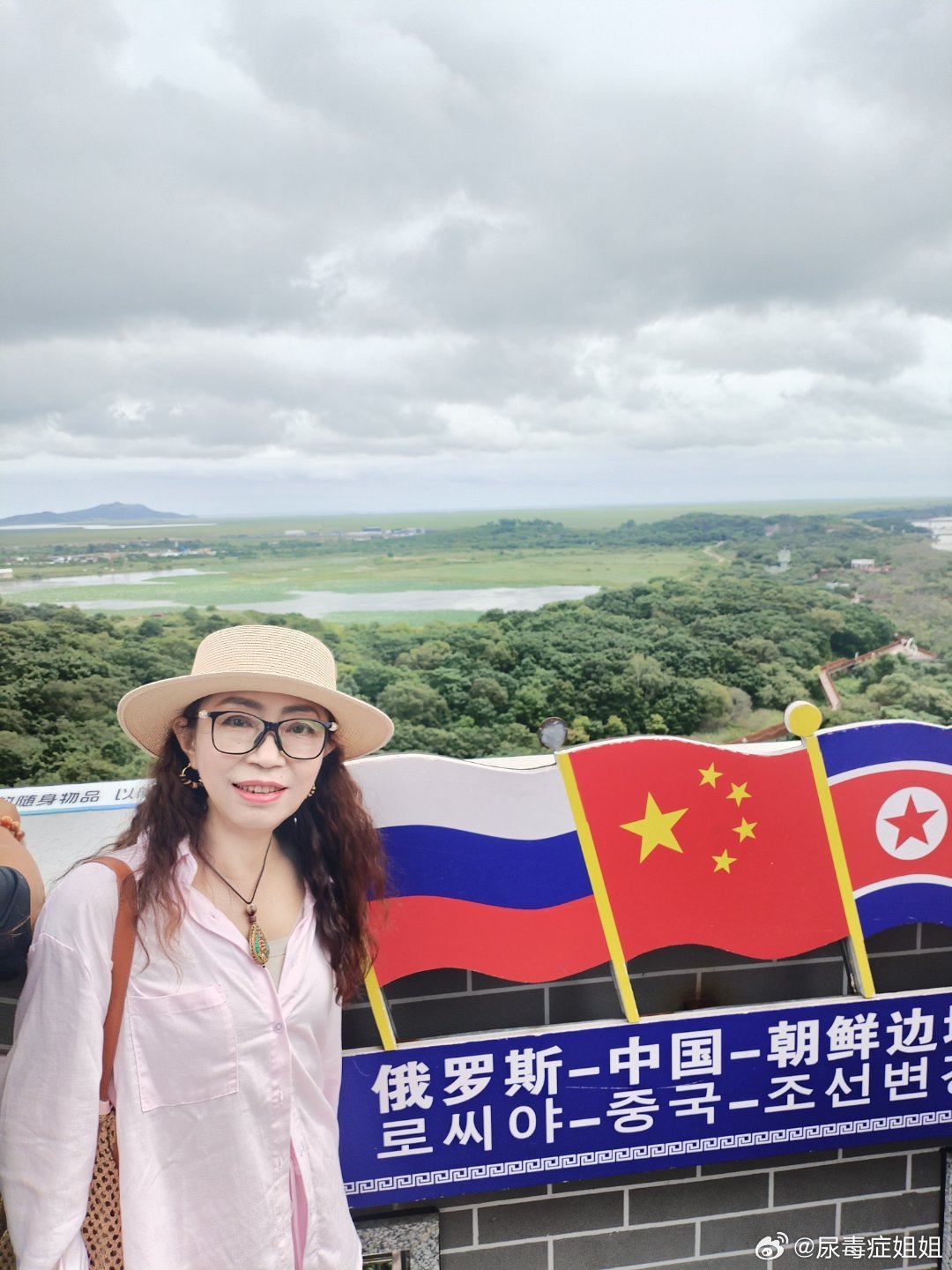 久闻珲春防川“鸡鸣闻三国，犬吠惊三疆”，这次来到延边，特意奔赴这片边境之地，亲身