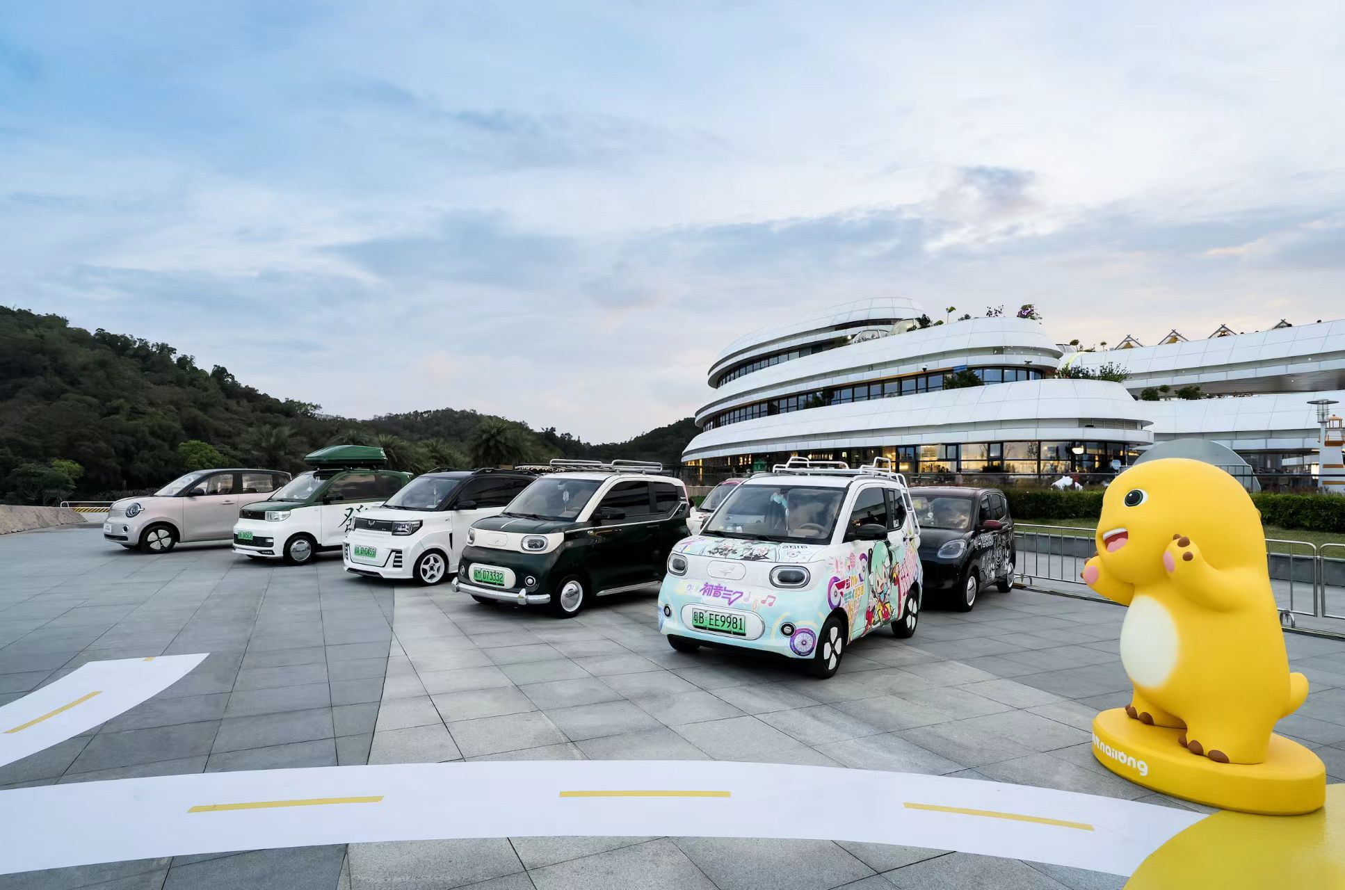 第五代宏光MINIEV居然四门了！！！！你们怎么看？原来的两门版车长 3043m