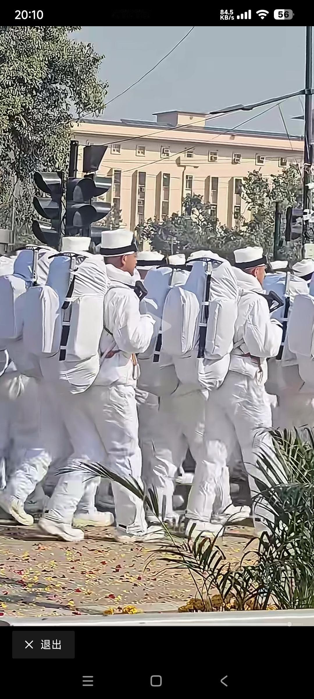 这是印度的新兵种
在2026年的阅兵典礼上首次亮相

不扎布条改戴帽子了，从上到