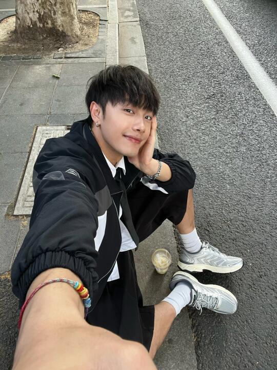生活原来是个动词📸citywalk出片日