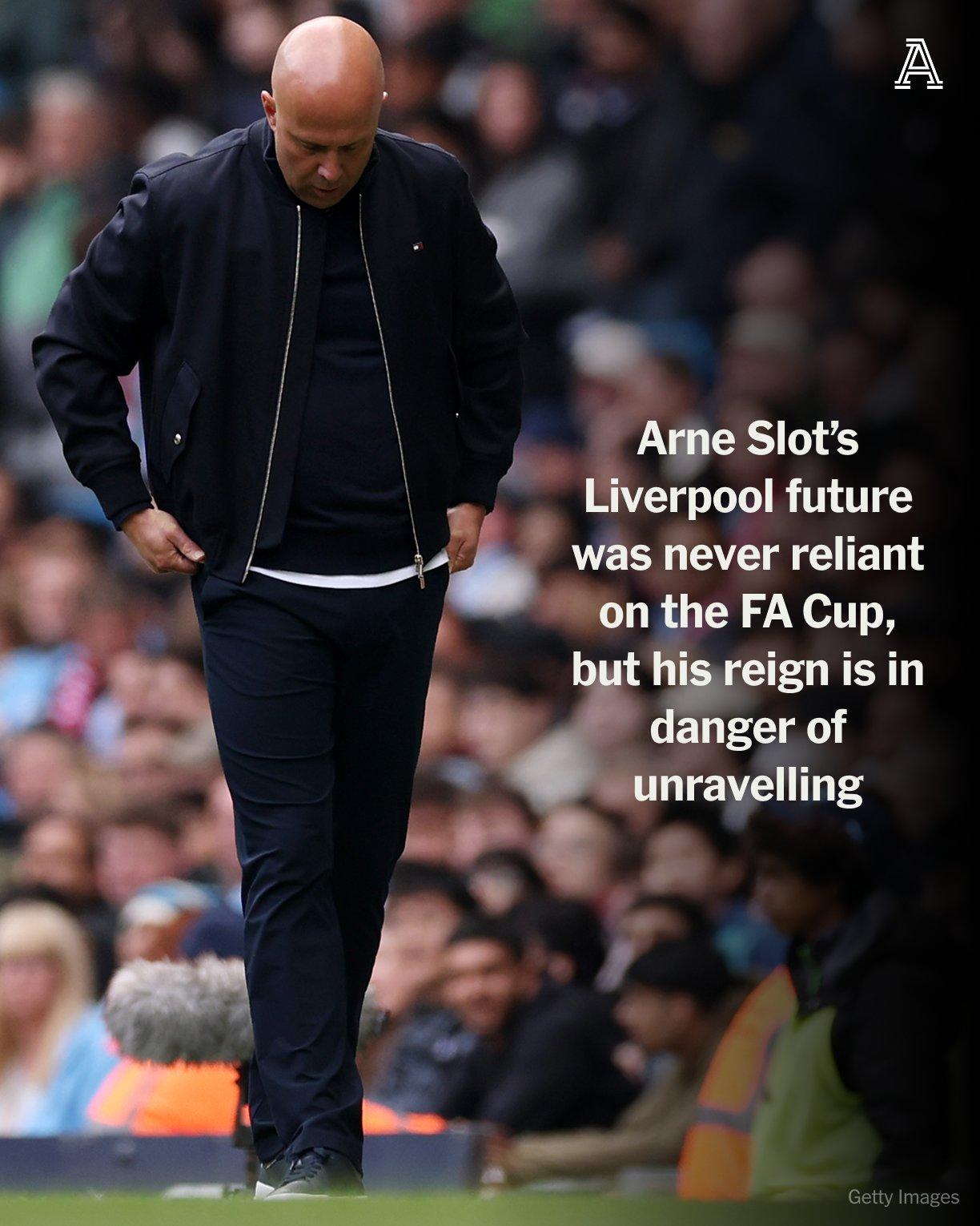 【是否下课得看欧冠资格】据TA的利物浦跟队记者詹姆斯·皮尔斯报道，即便夺得足总杯