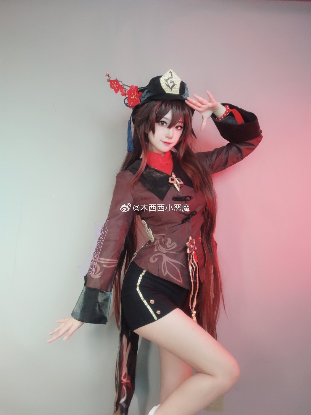 #原神[超话]##cosplay# 往生堂第七十七代堂主，就是胡桃我啦～（没找到