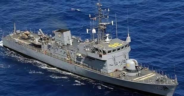 菲舰硬闯黄岩岛挑衅，中方严正警告，强势驱离

4月21日，南海局势再起波澜。菲律