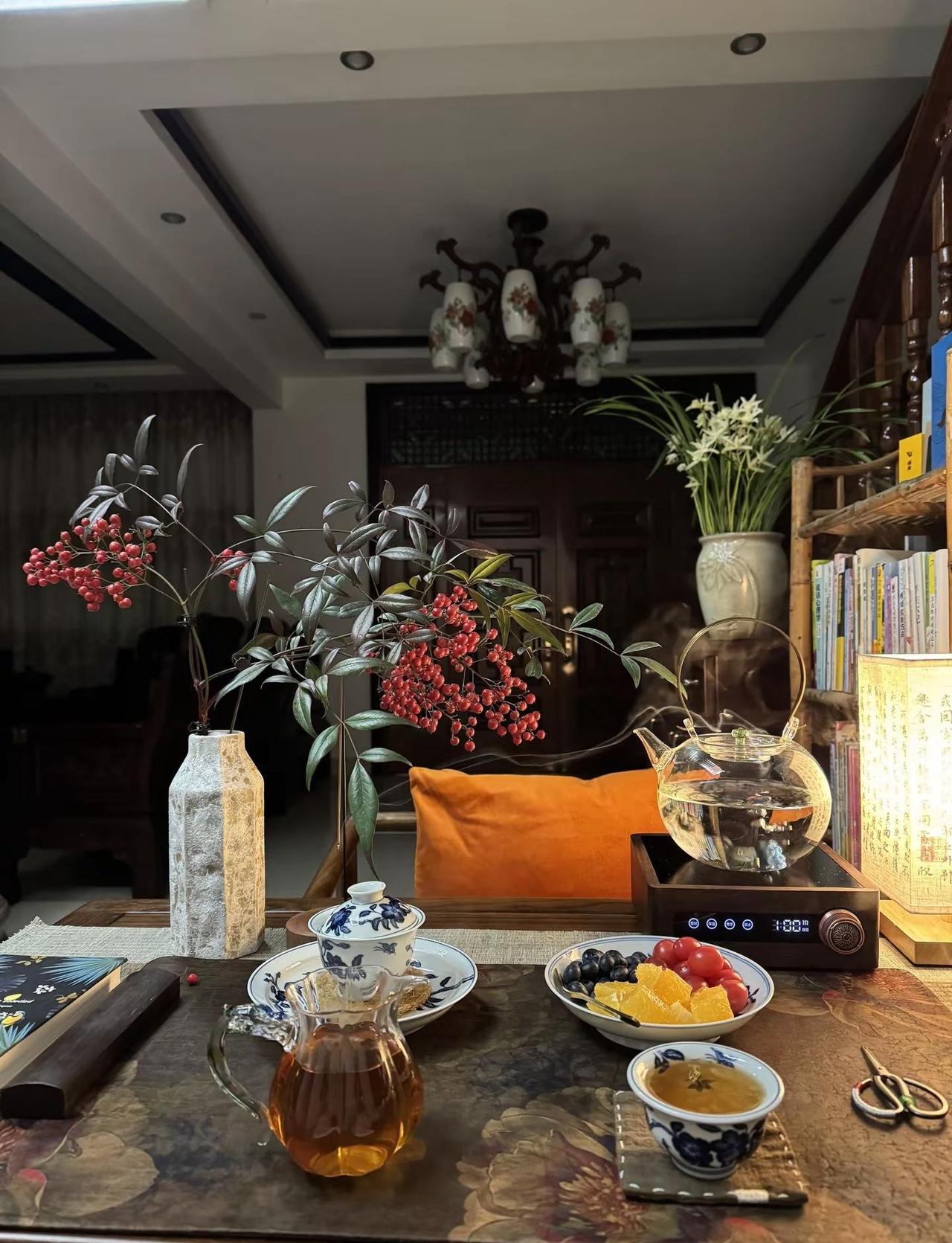 把心交给自己，和每一个当下在一起，此刻的风，此刻的呼吸，此刻的存在，就是内心的安