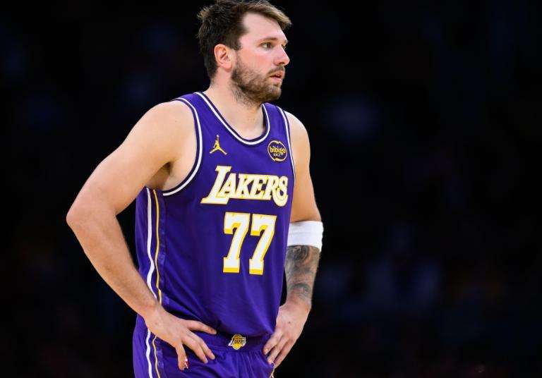名记Dave McMenamin今日在《NBA Today》节目中谈到了东契奇对