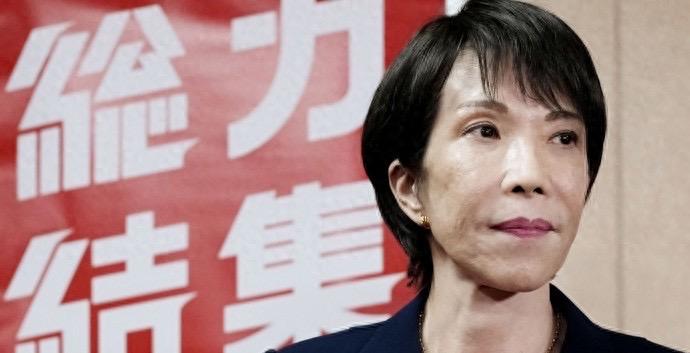 日本组右翼联盟，首相换女人，东亚局势更乱了。
20日两大政党签协议，高市早苗21