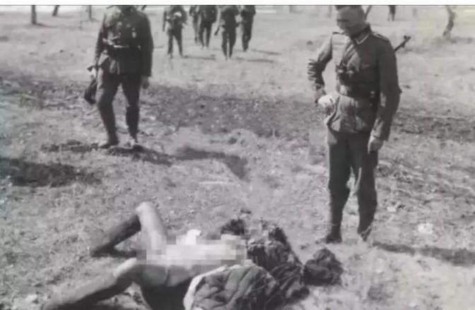 1941年，苏德战争爆发，一名不幸被俘的苏联女兵，在被俘之后遭到了纳粹士兵轮流欺