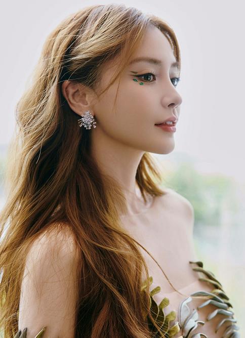 小海绵被妈妈养的很好 Angelababy（杨颖）对儿子小海绵的养育方式备受公众