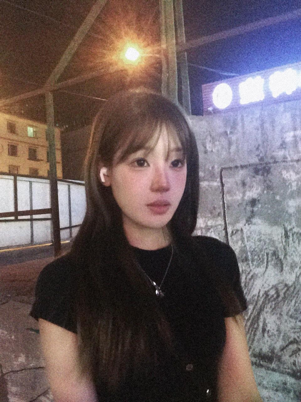 我常常发呆 甚至觉得亏欠自己