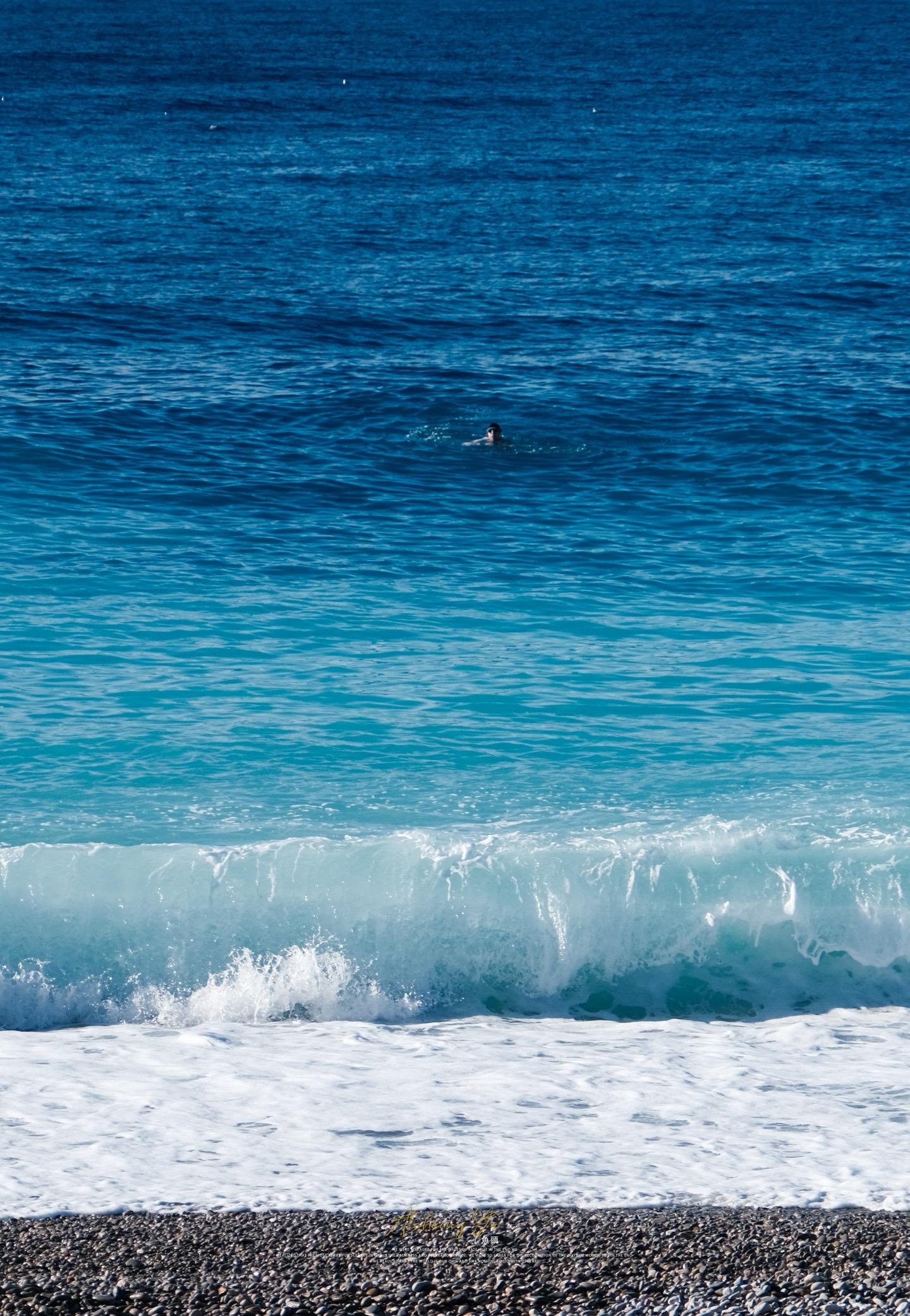 南法🇫🇷Nice is nice🩵。海滩 落日 啤酒 蓝色 与你...