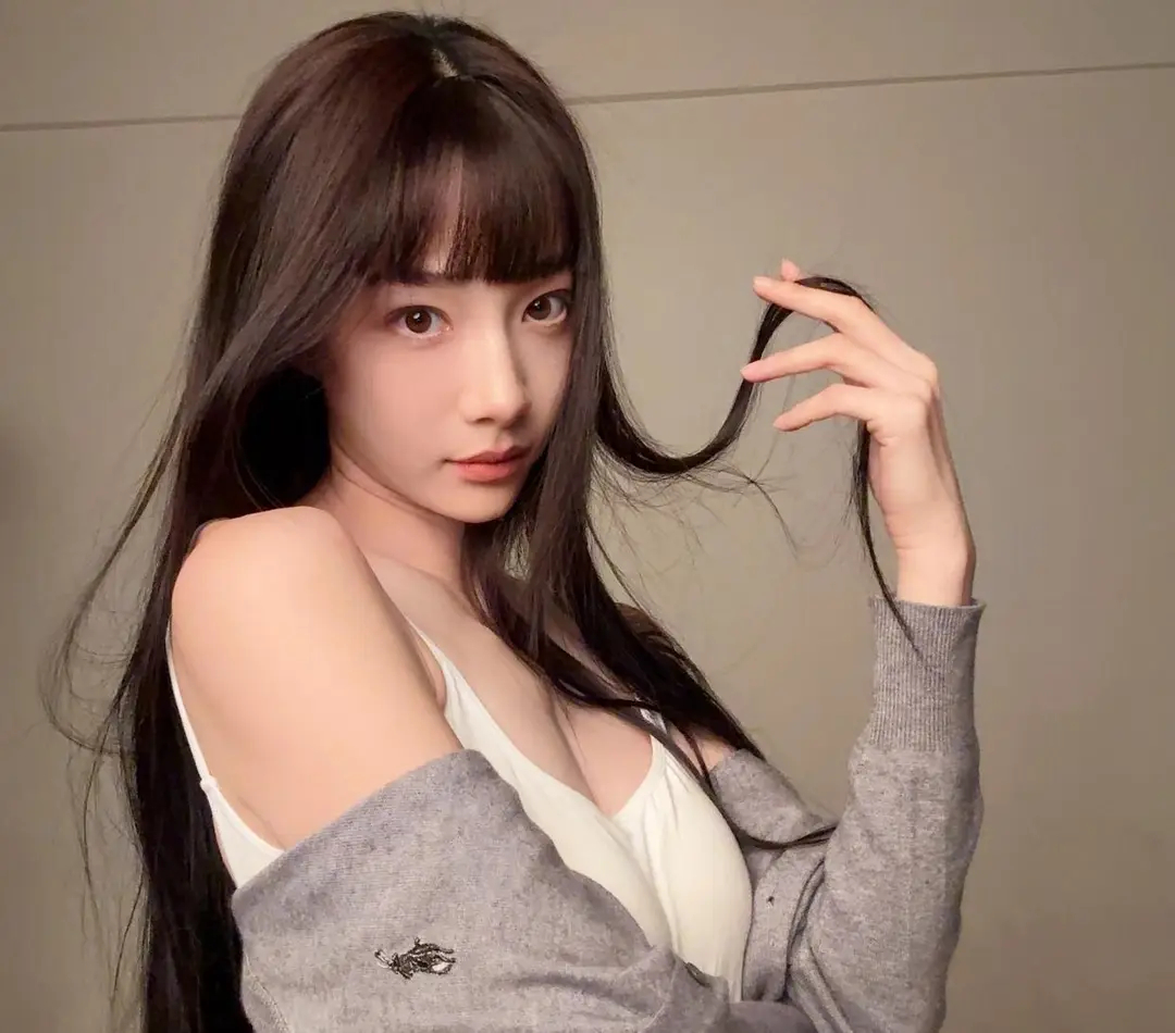 又美又飒！29岁1米85中国跳高女神结婚：22岁丈夫也是跳高选手很帅气 