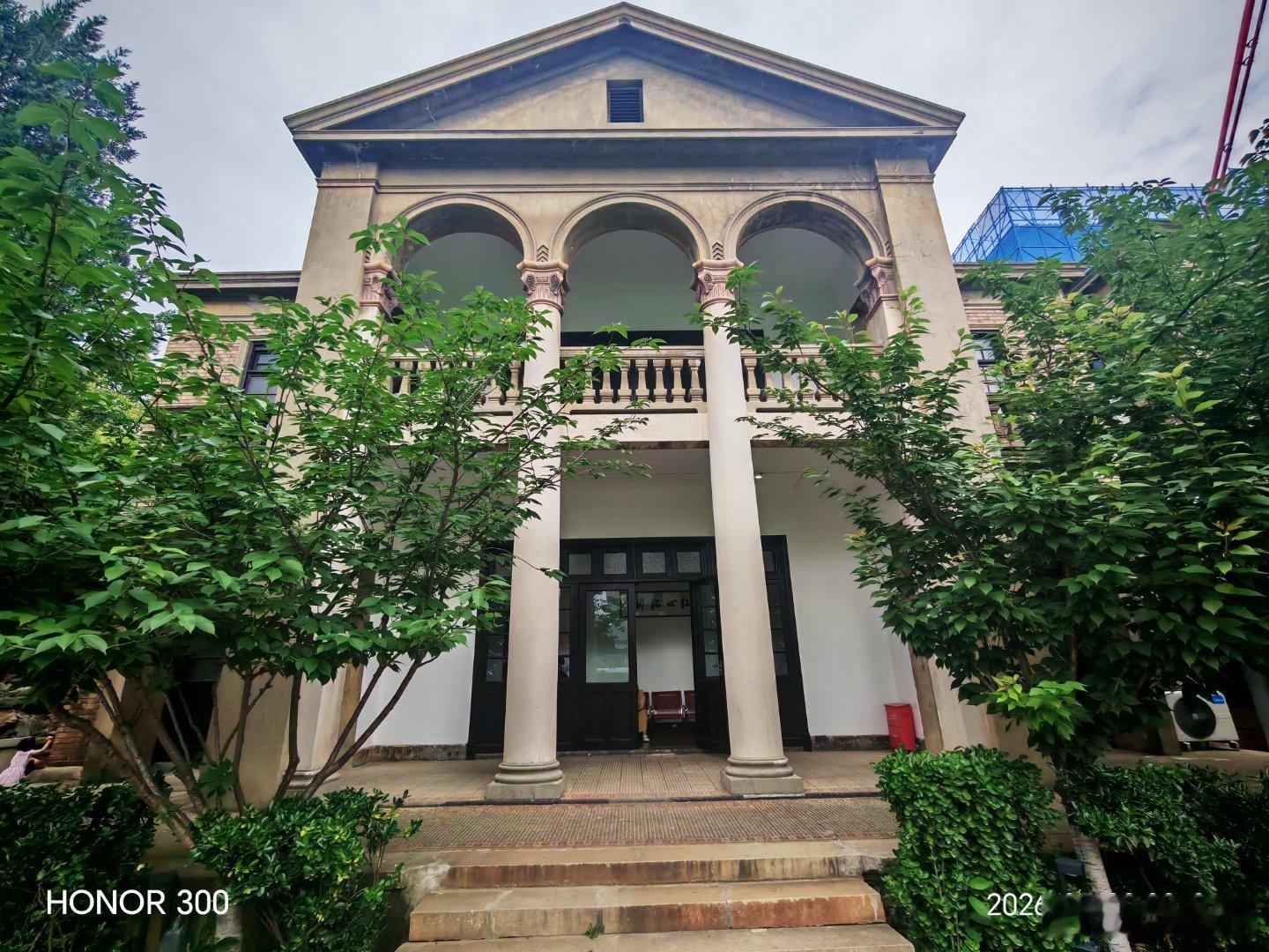 藏在苏州儿童医院里一处小众园林——遂园，又名荫庐，融合了中西合璧风格百年的建筑，