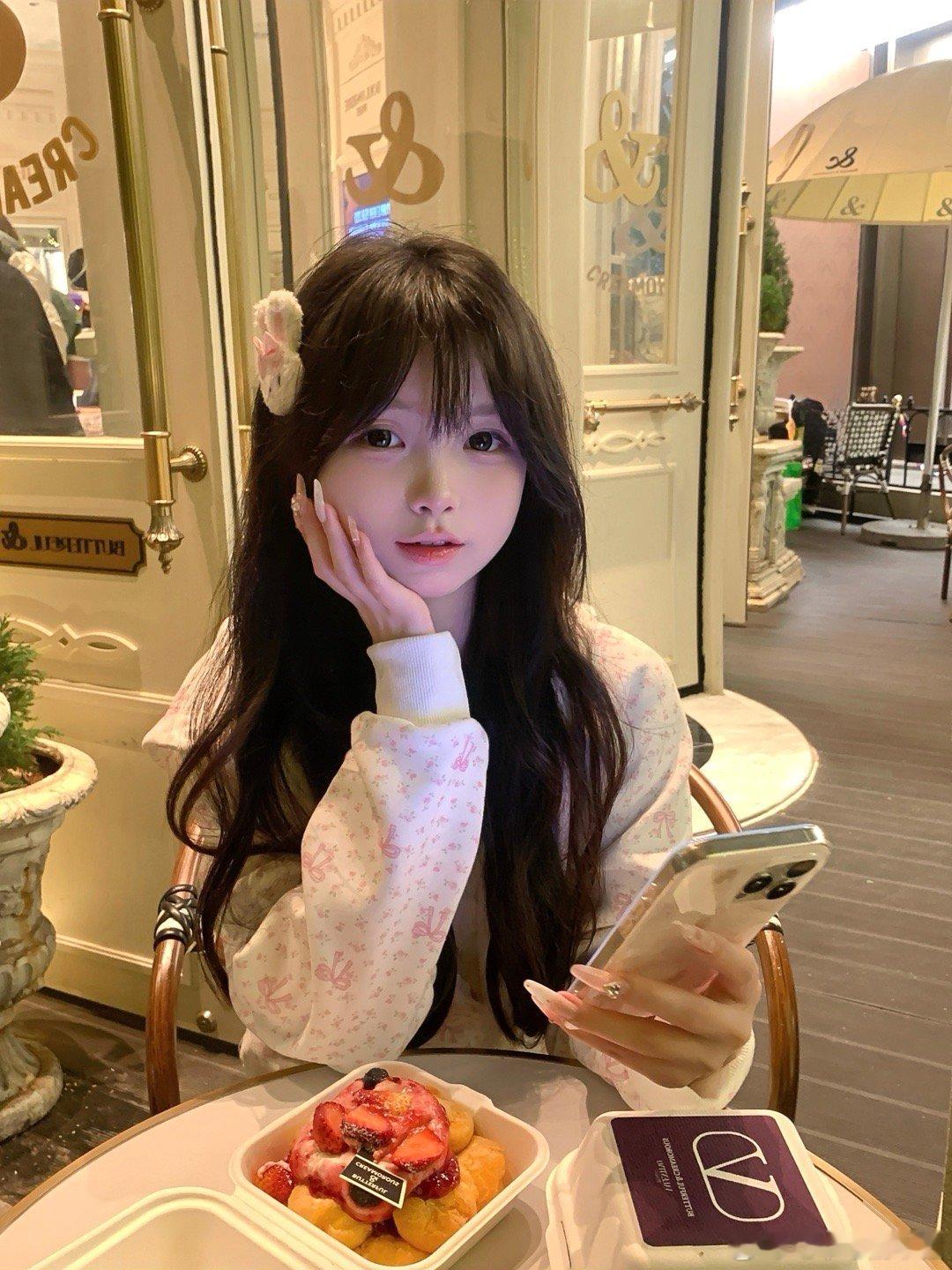 面包脑袋(｡･ω･｡)ﾉ♡ 