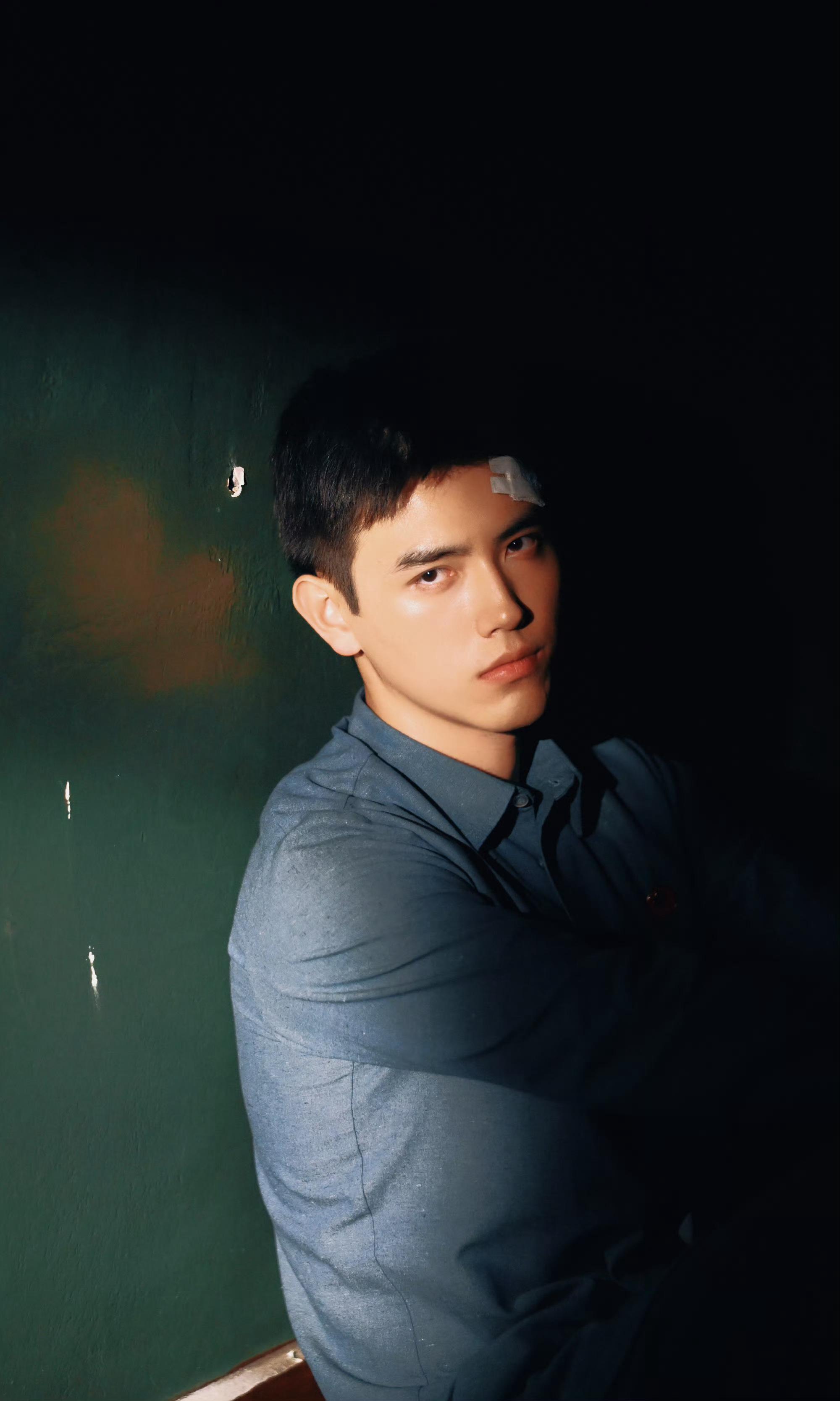 陈飞宇老辈子喜欢的小孩确认过眼神是我爷奶喜欢的人！！！陈飞宇一部《纯真年代的爱情