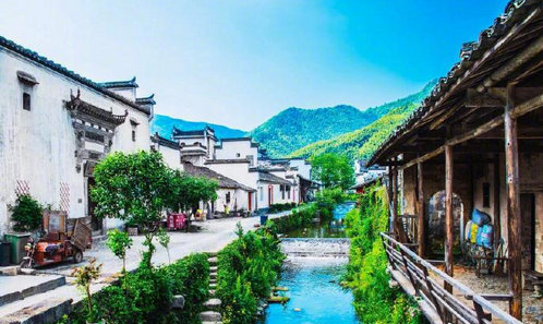 卢村丨位于黔县北部 村中拥有一座稀世的木雕楼 ​​​​美图欣赏 ​​​​