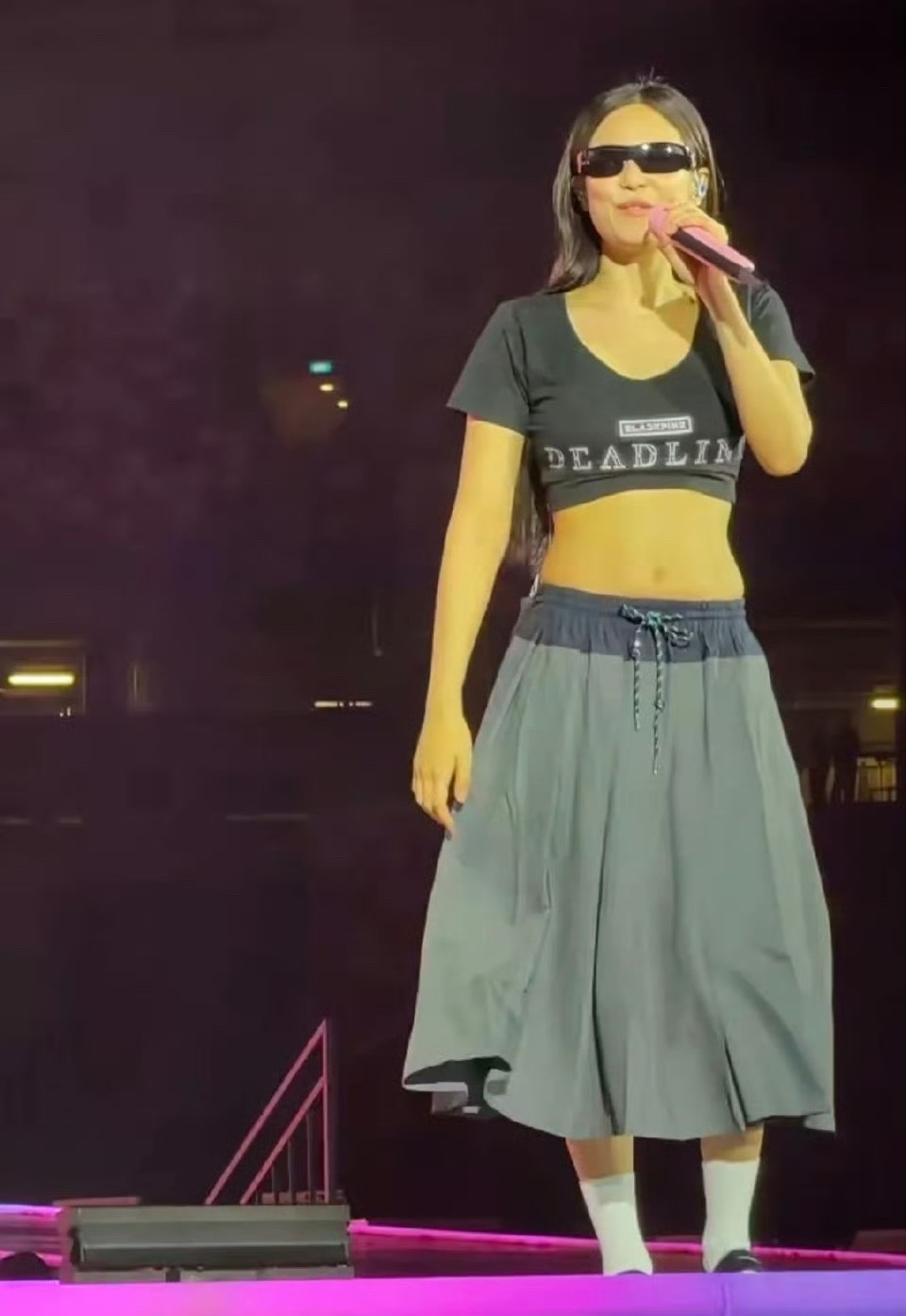 看到爱豆这种身材普通人也不用焦虑了 