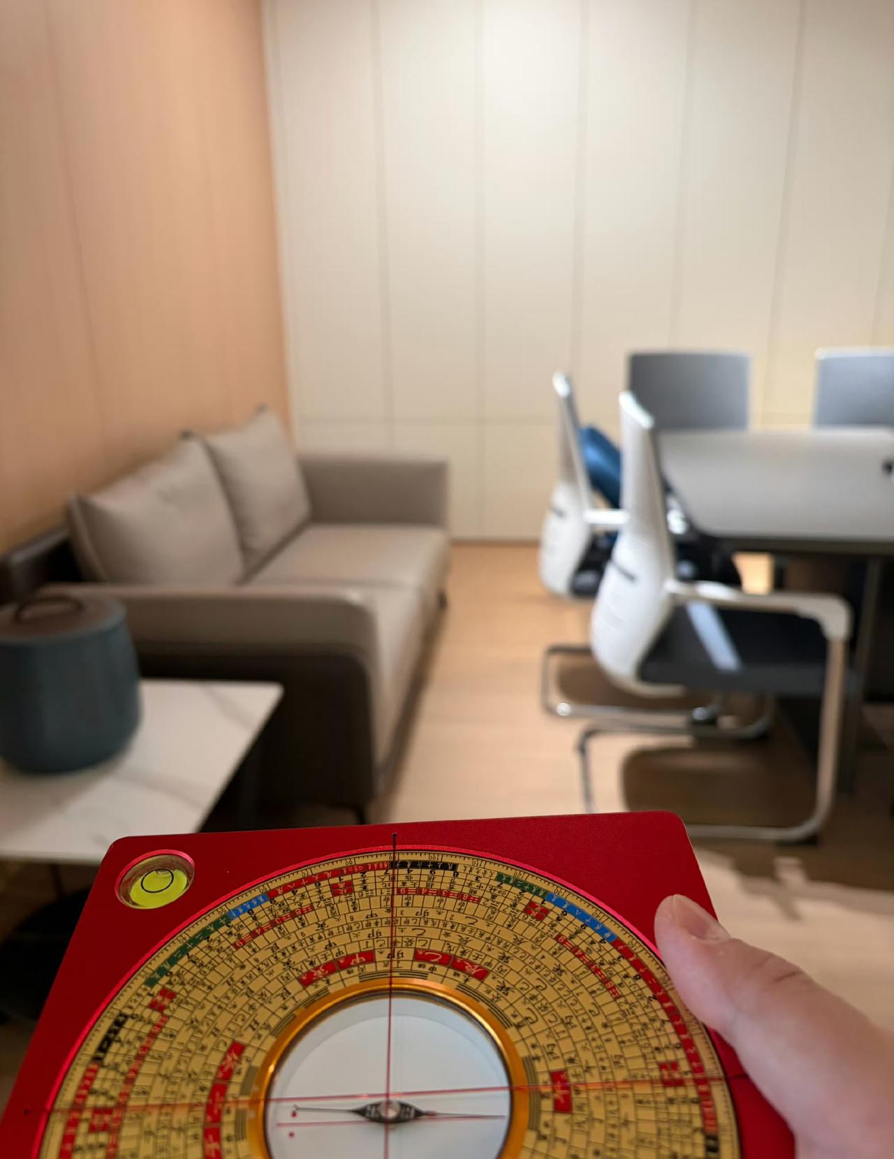 今日运势：丙午年壬辰月壬子日  2026.4.8日

鼠：小吉走贵人运
牛：工作