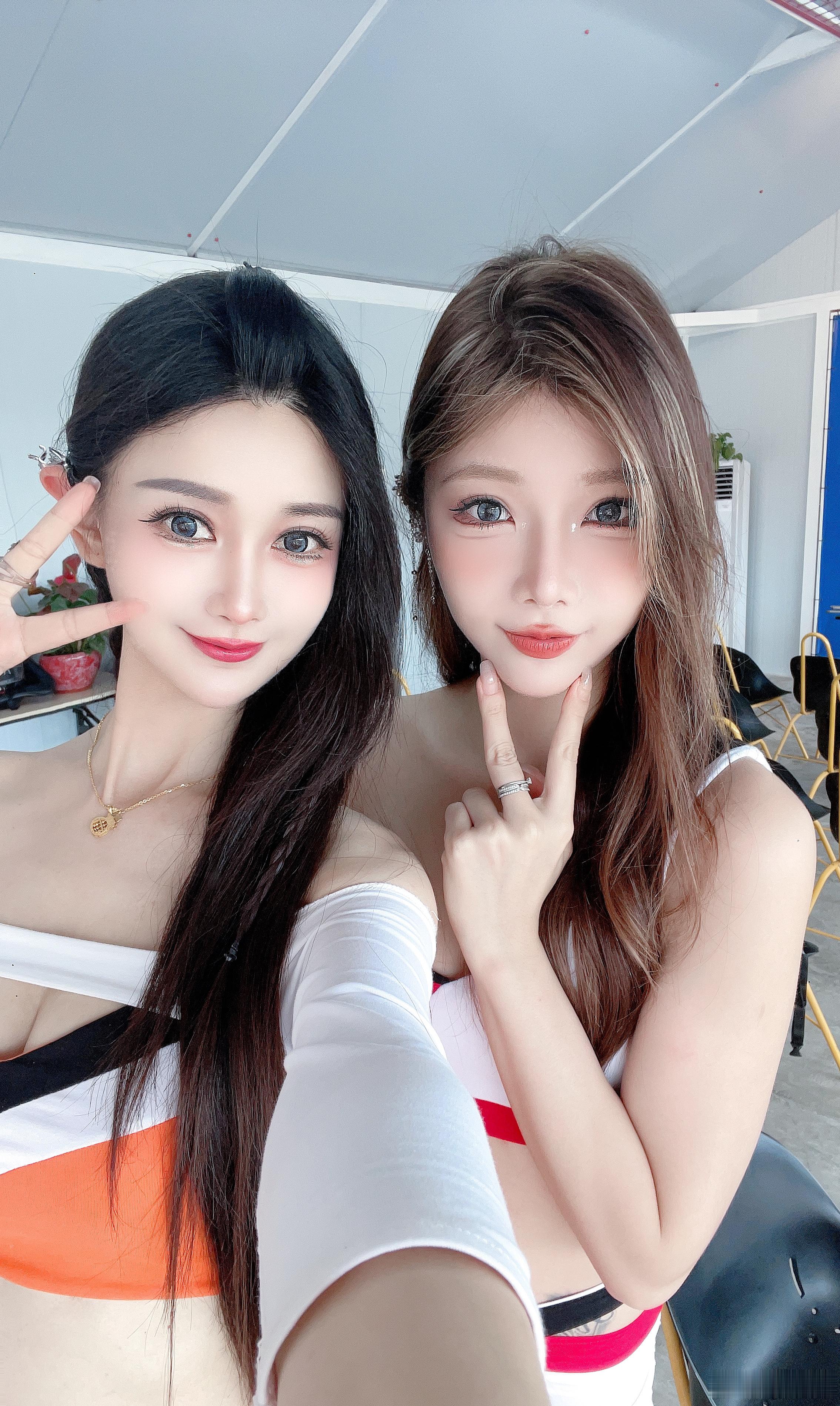 谁都别来影响我工作的心情，远离负能量[合十]  ​​​