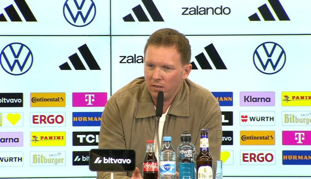 纳格尔斯曼谈到穆夏拉时说：“他的脚踝出现了轻微的疼痛反应，这很正常。这对我们和拜