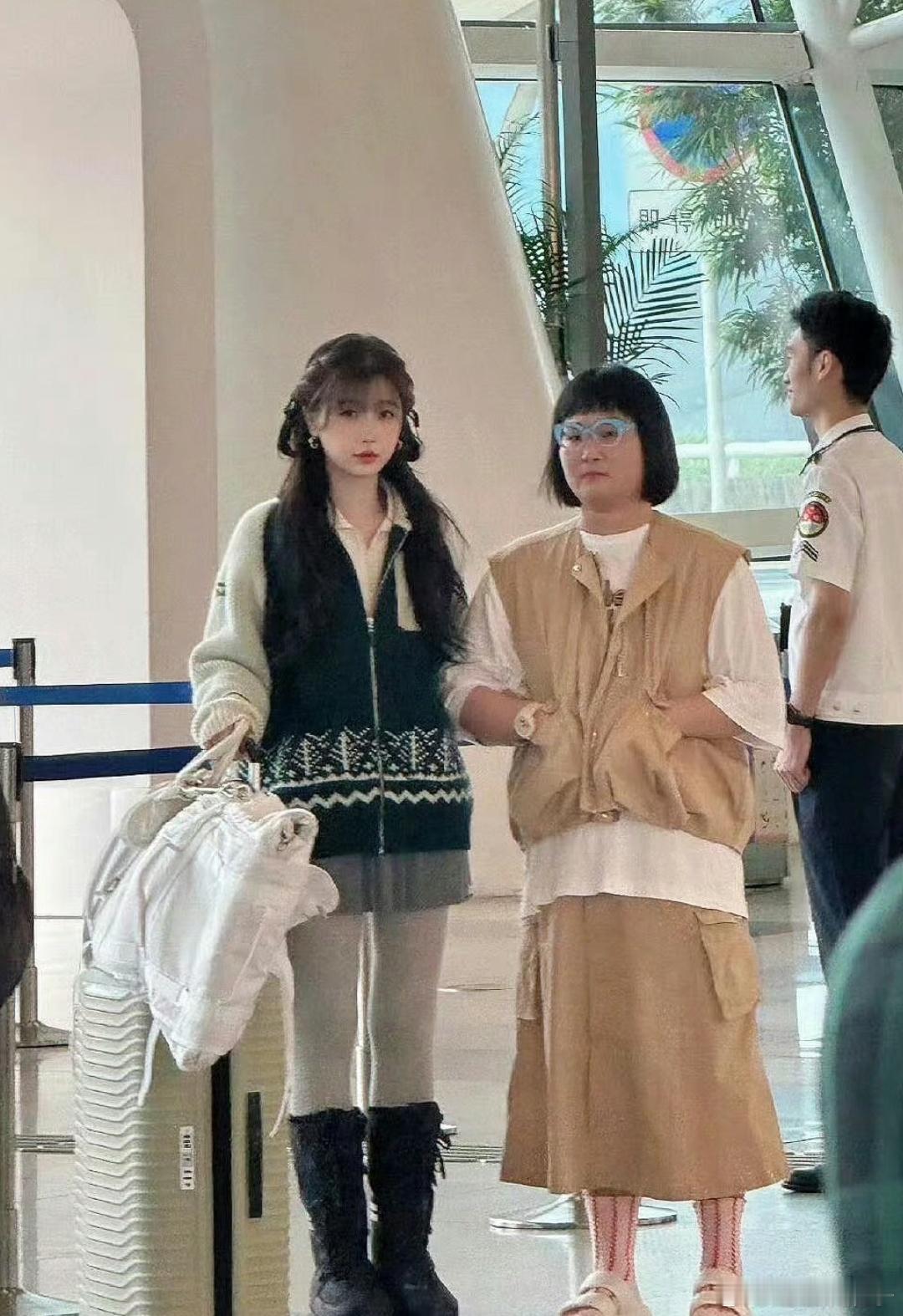 欣欣子好大一只 ​​​