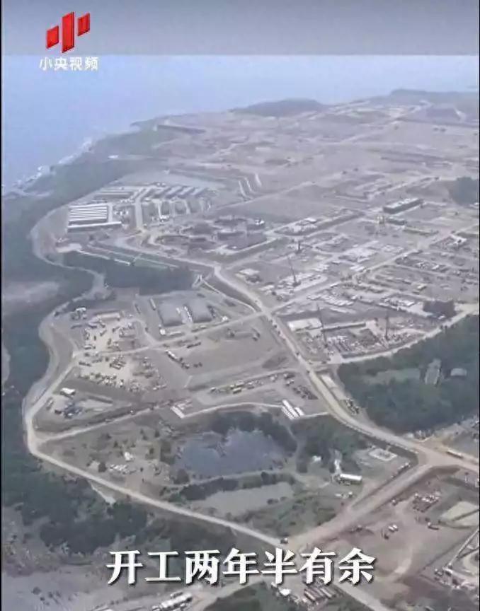 冲绳岛北边的奄美大岛和扼守大隅海峡的马毛岛，战略位置十分重要。自卫队在这两座岛上