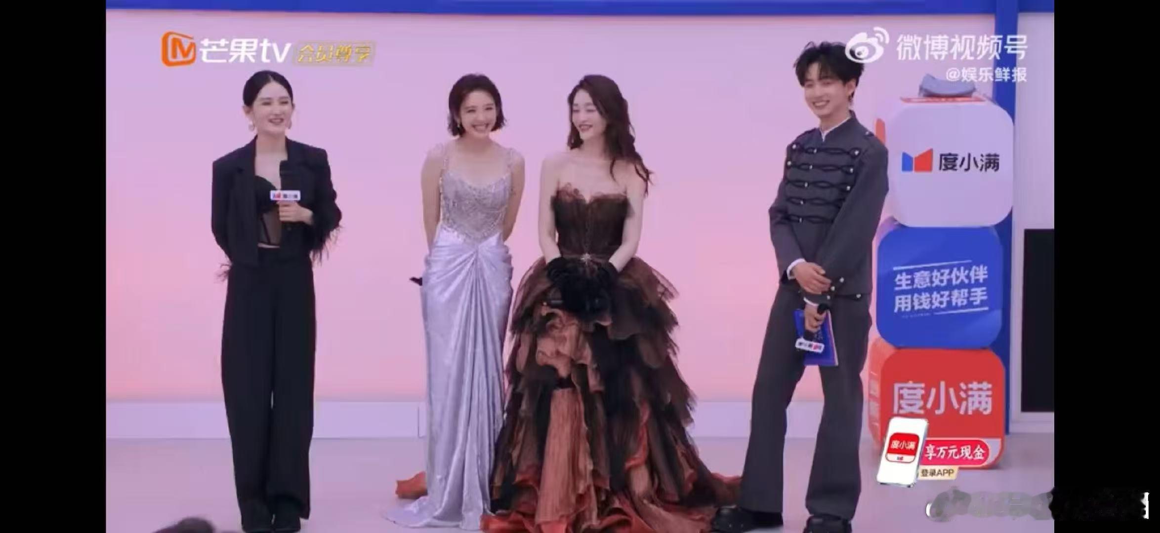 蔡明说全世界最美的女孩都在浪姐乘风2026555被蔡明这番夸奖戳到心底！温柔又真