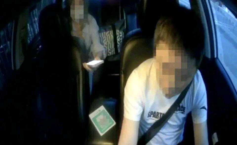 现在打车付款都用手机扫码，方便是方便，可一不留神就容易出岔子。8月13日晚，有个