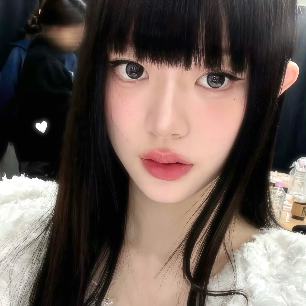 人们传颂勇气 而我可不可以爱你哭泣的心-朴敏珠｜minju｜头像分享｜氛围感｜韩