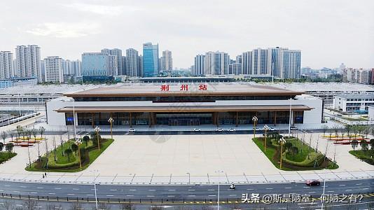 图纸定稿太难了！
江汉平原最难平衡的高铁博弈，就在武张高铁湖北段。目前摆出来北线
