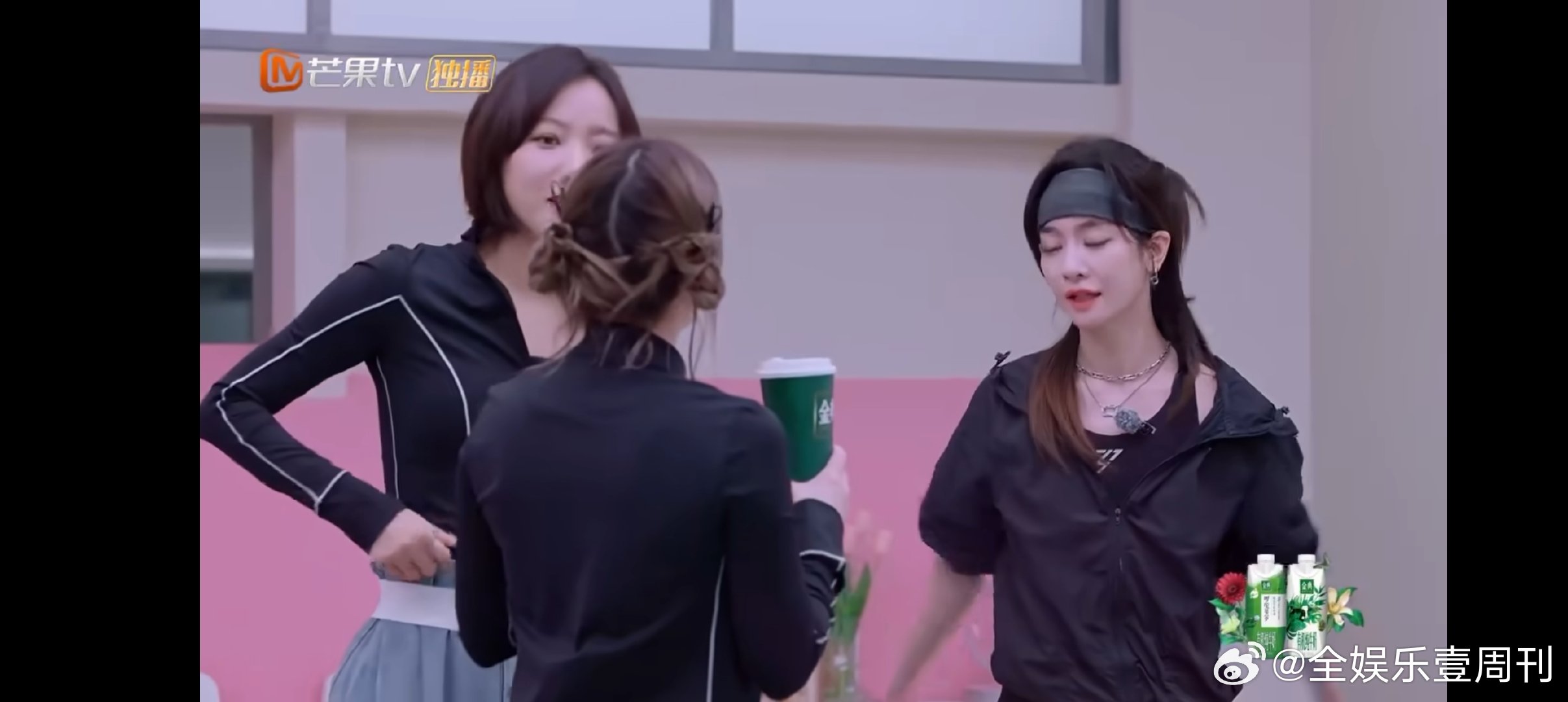 小美夸李晟这段必须反复观看，可爱值和夸赞值双双爆表！李晟[超话]美依礼芽以为李晟