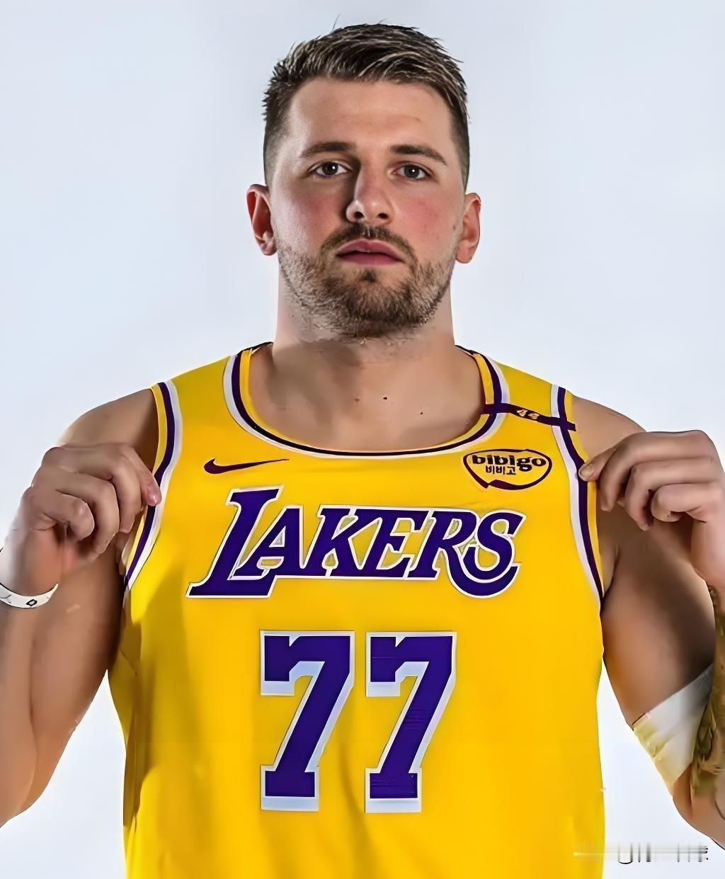 湖人队53场常规赛过后，队内数据王一览：

01、得分王：东契奇，1379分
0