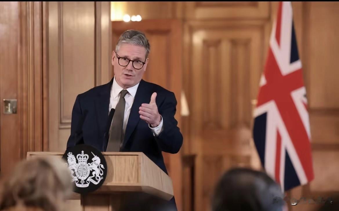 英国首相是个明白人！

英国首相斯塔默访华了，这是时隔8年后英国首相再度访华。