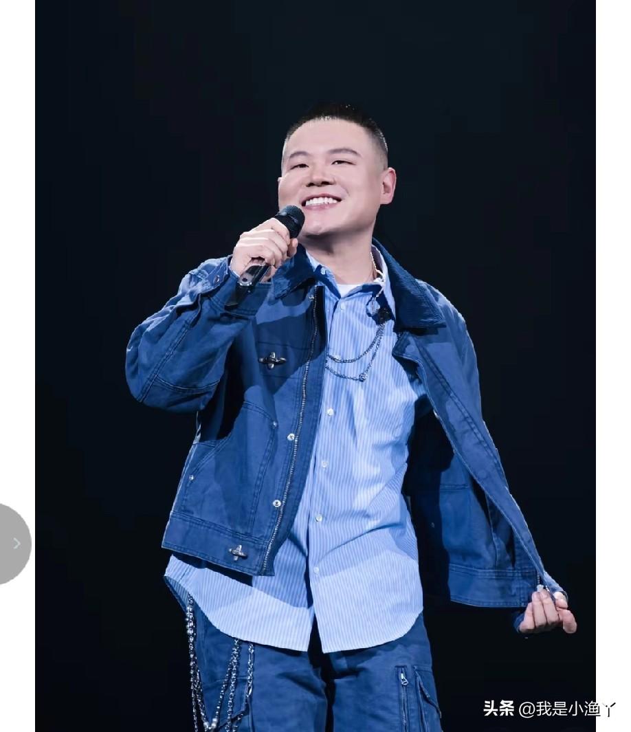 岳云鹏暴瘦20斤！再瘦下去直接撞脸欧豪了！

 岳云鹏瘦到认不出来了！直接瘦了二
