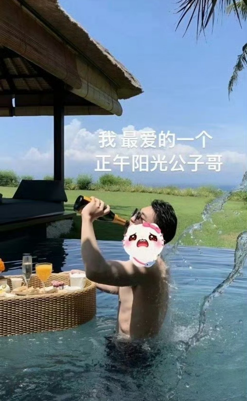 正午阳光公子哥 侯鸿亮儿子看着确实不错耶，有老爸的颜值，儿子肯定长的很帅吧？ 