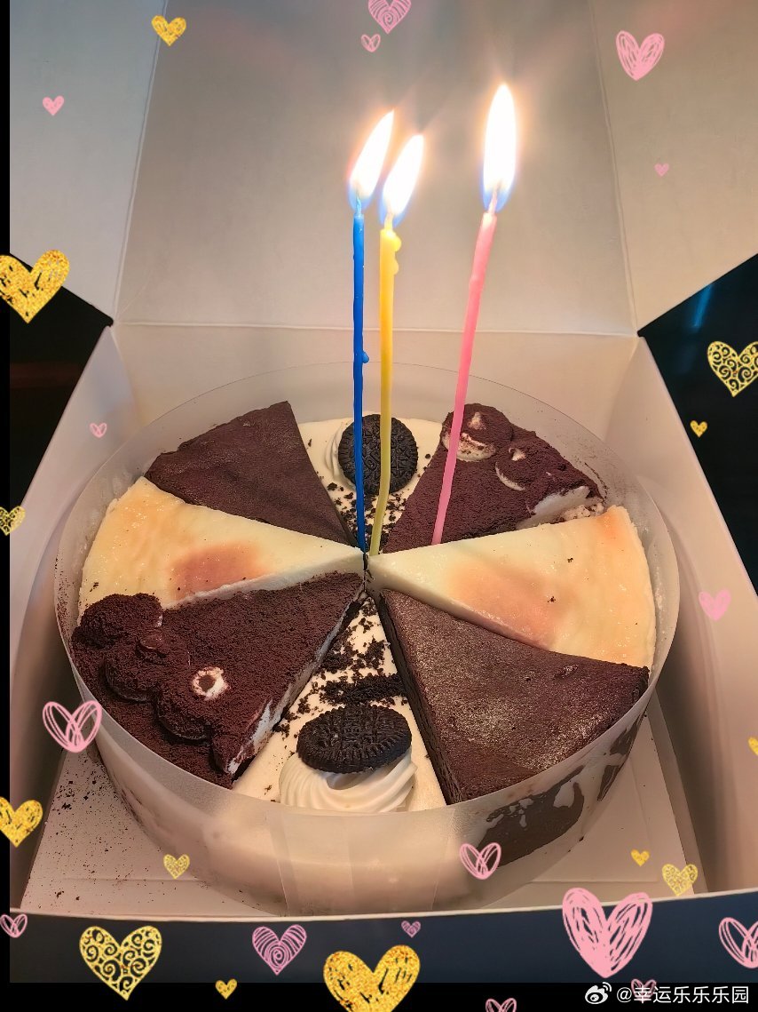 他并没什么心思过生日，但我觉得该有的仪式感都要有🎂并且借着这个机会，一人许一个