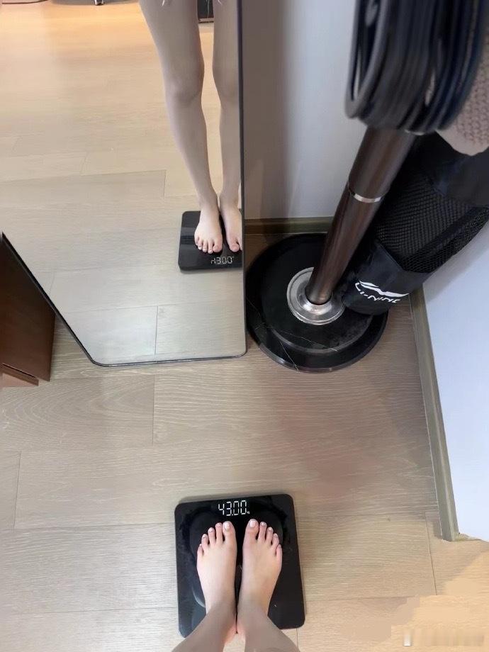 经常给你们推的 ，这个中药缄-脂真的巨有效！！我两个多月120-86！！基本没控