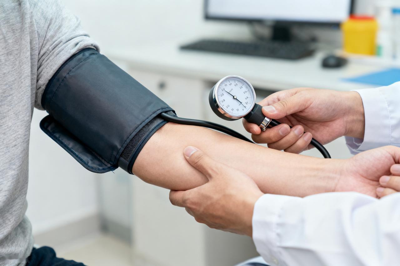 血压日常监测与诱因应对
人不会无故血压升高？研究发现：血压波动背后有5个关键诱因