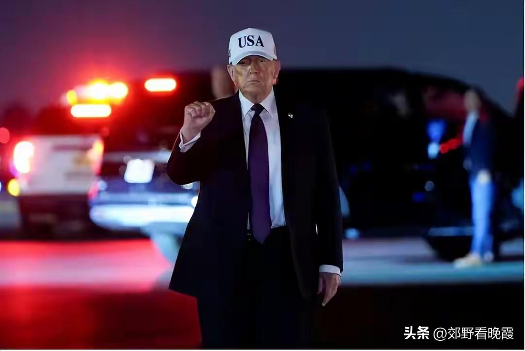 伊朗导弹一轮接一轮，特朗普误判了形势，他现在只剩下两条路可选