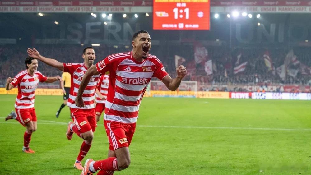 柏林联后卫杜基本赛季已经联赛攻入四球，其中包括对阵拜仁的梅开二度。杜基的舅舅是当