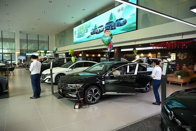 【重庆电驴首次纳入购新政策范围】西安青岛济南加码购车补贴多地为促进汽车消费正在陆