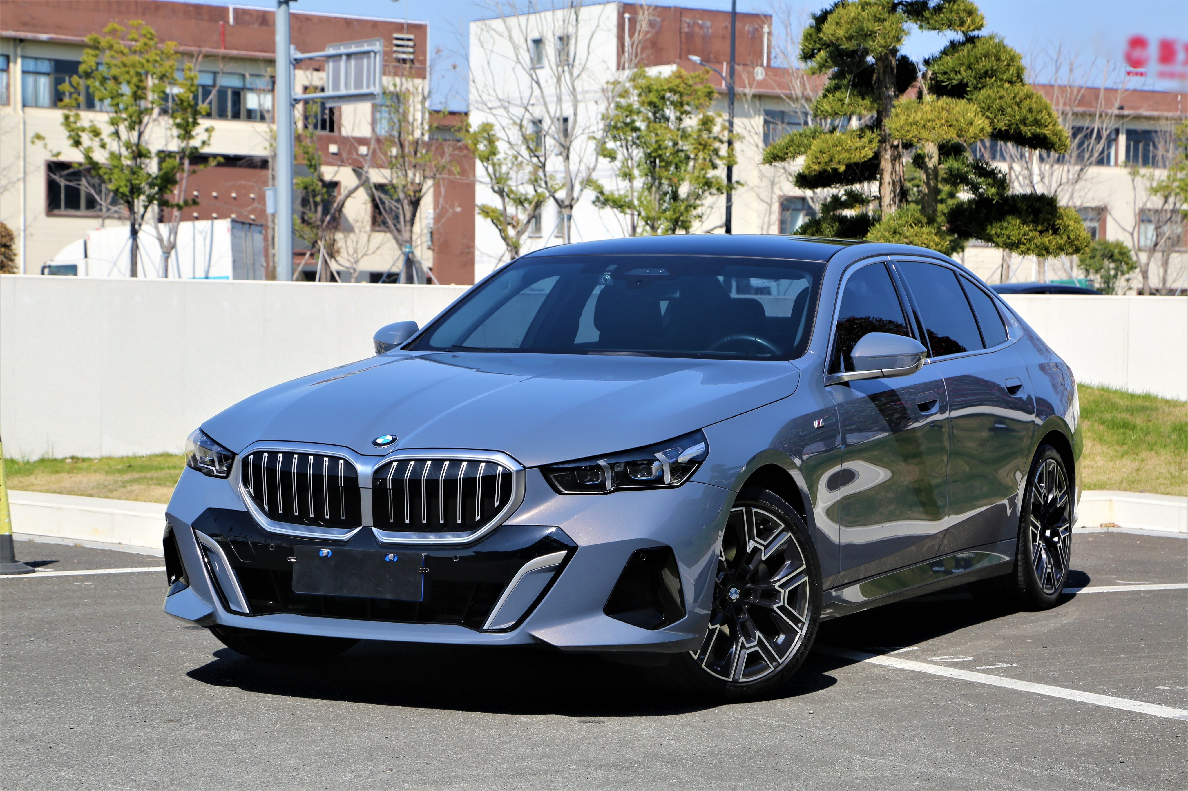 宝马530Li尊享二手价格也创新低 