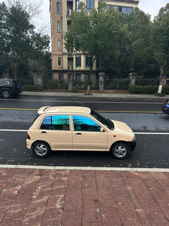 感觉得撕掉这玻璃膜……