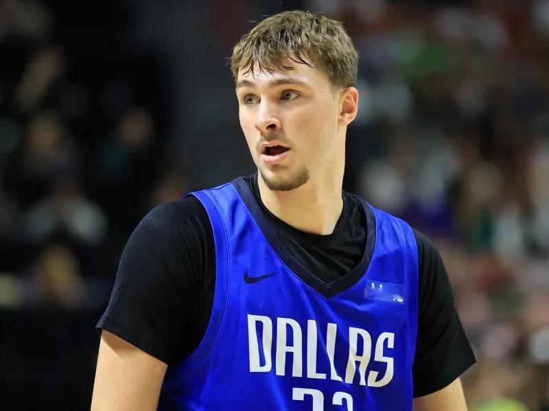 对状元弗拉格的期待，ESPN是不是拉的太满了？？？
一场NBA的比赛都还没打呢？