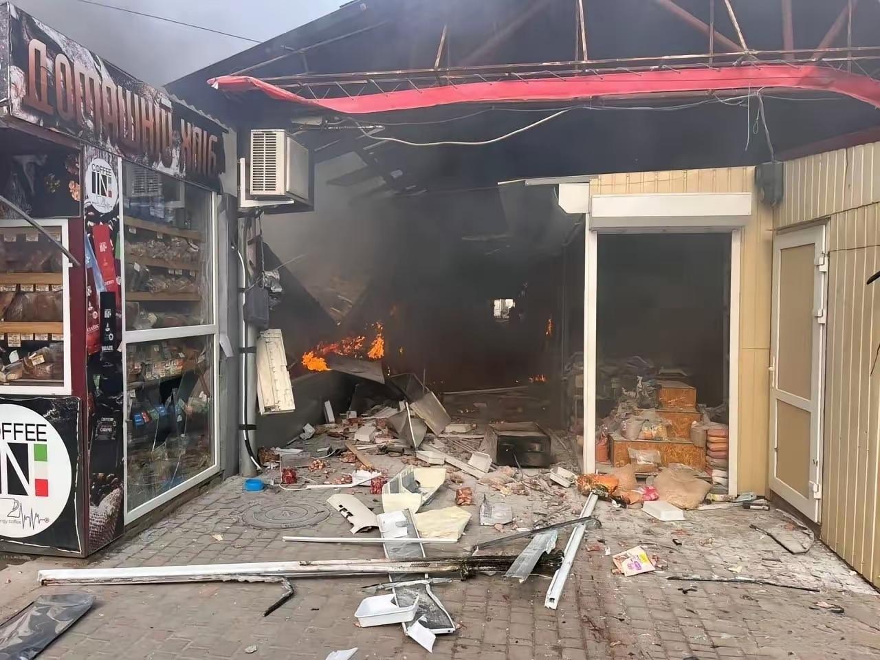 俄罗斯袭击了第聂伯罗彼得罗夫斯克州尼科波尔市的市场，造成5人死亡，另有19人受伤