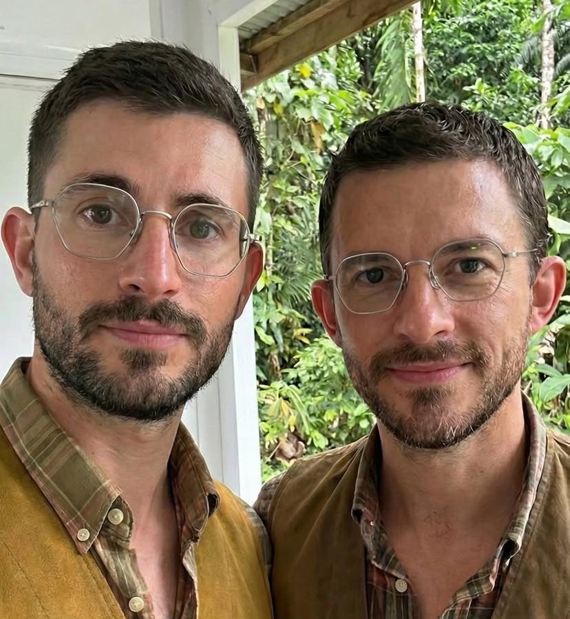 爱德华·皮希伊斯基（Edward Pishiyski）竟然是乔纳森·贝利（Jon