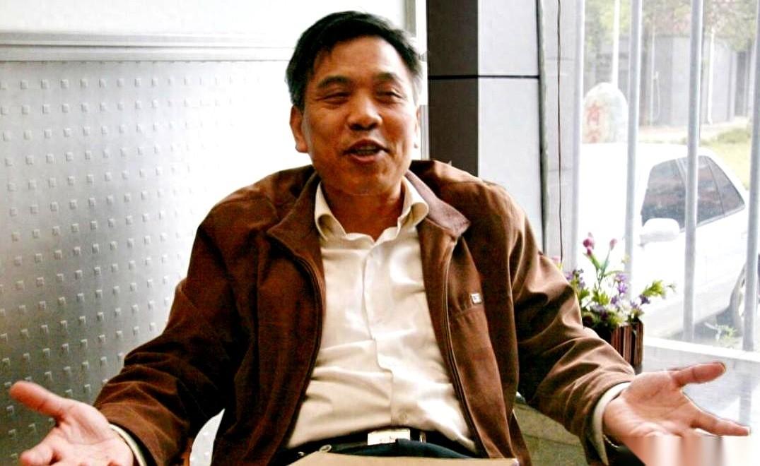 2006年，一篇名叫《告别中医中药》的帖子在网上炸开，发文的不是什么博流量的草根