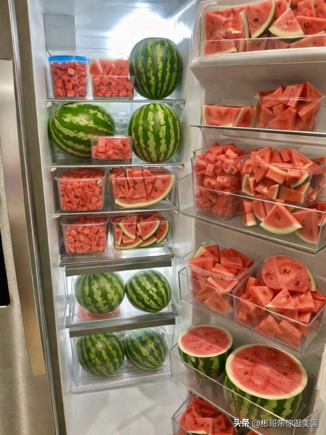 别问，问就是打折。
本来只想买一个，
结果老板说这个也甜那个也甜……
甜得很好吃