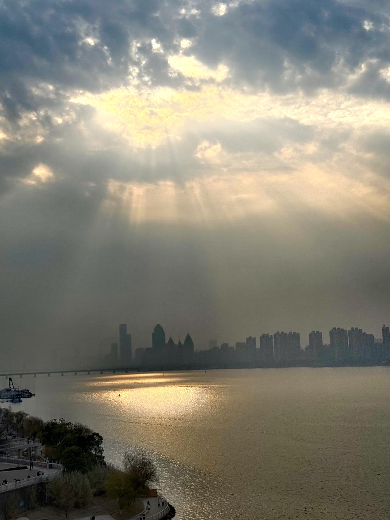 新年快乐，马年大吉合家开心过新年