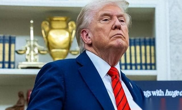 3月3日凌晨，美国国务院急了。
短短3小时，连发6道撤离令，约旦、科威特、伊拉克