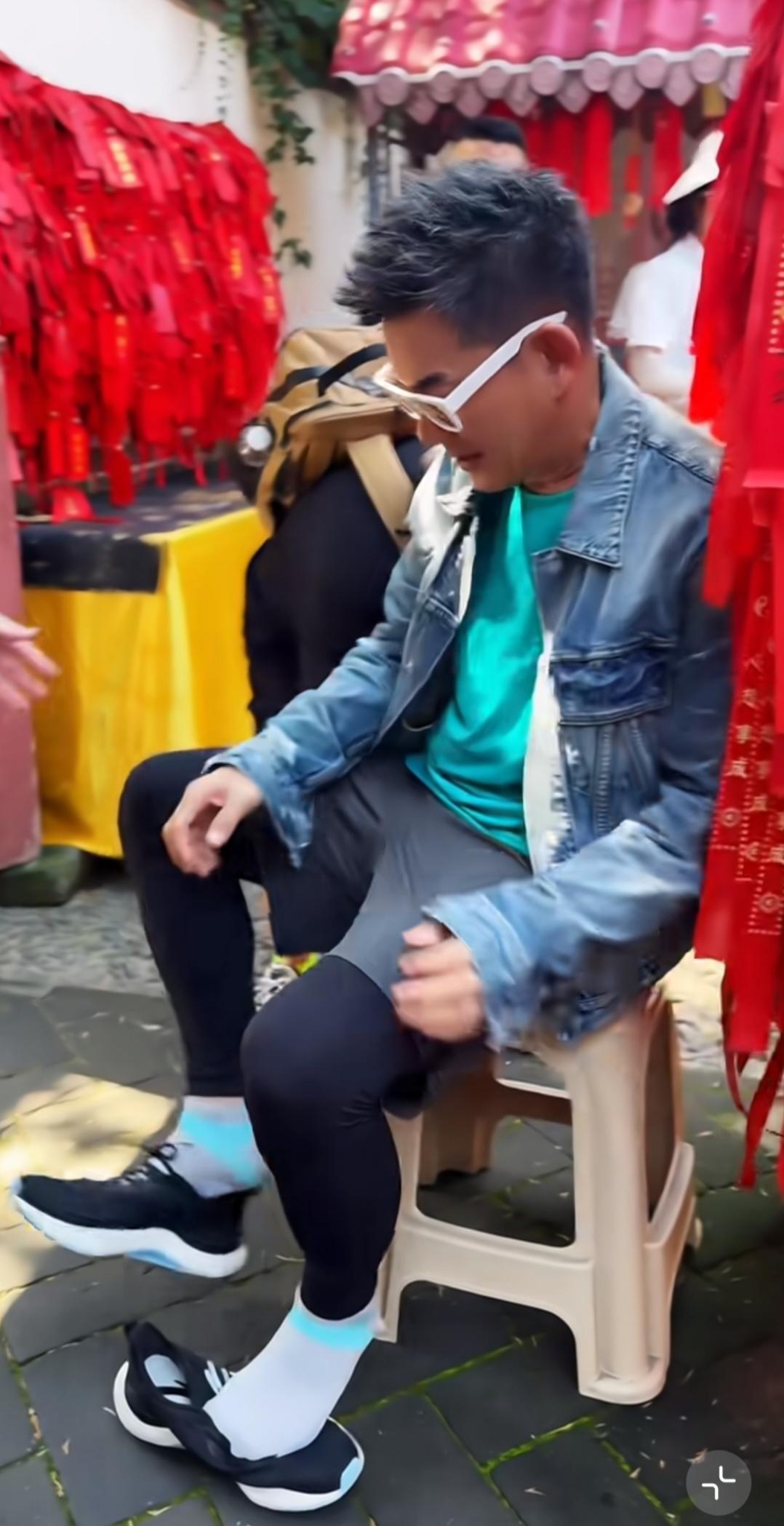 任贤齐，是要挑战不用手脚丫子来穿这鞋吗？